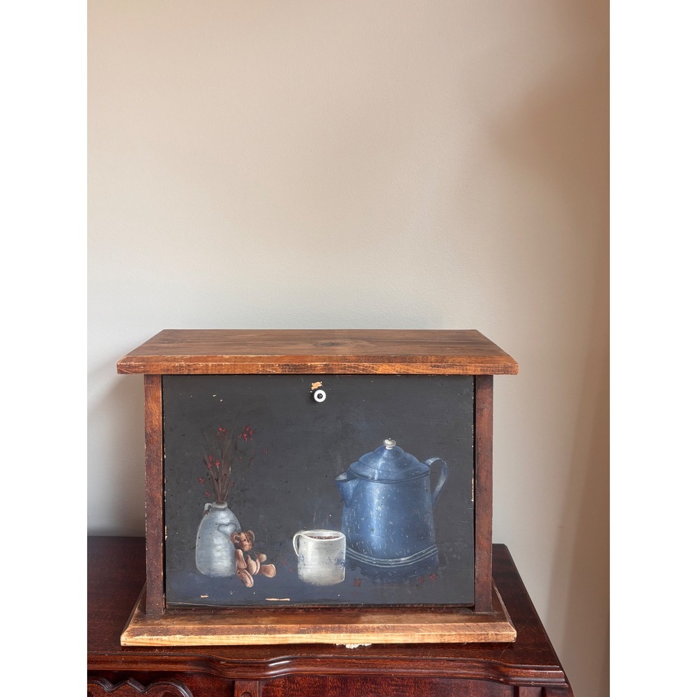 Vintage 1980's handpainted wooden bread box. Country farmhouse cottagecore